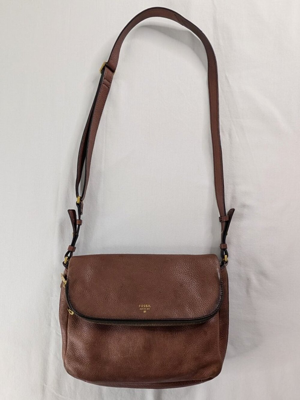Fossil Brown Pebbled Leather Expandable Gold Hardware Crossbody Bag Purse